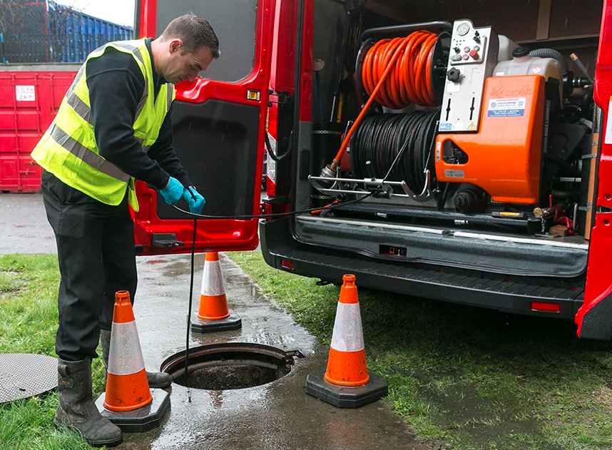 чем пробить засор в трубе